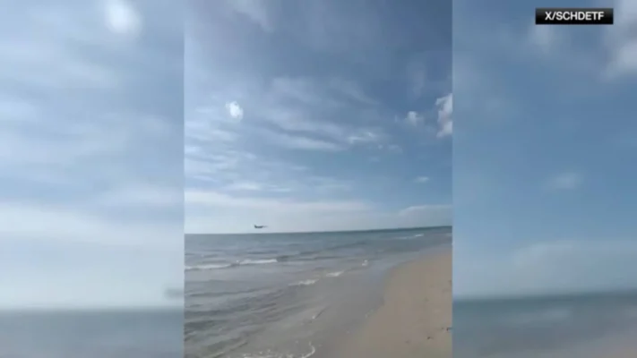 Plane Crash-Lands Near the Beach in Boca Raton, Florida