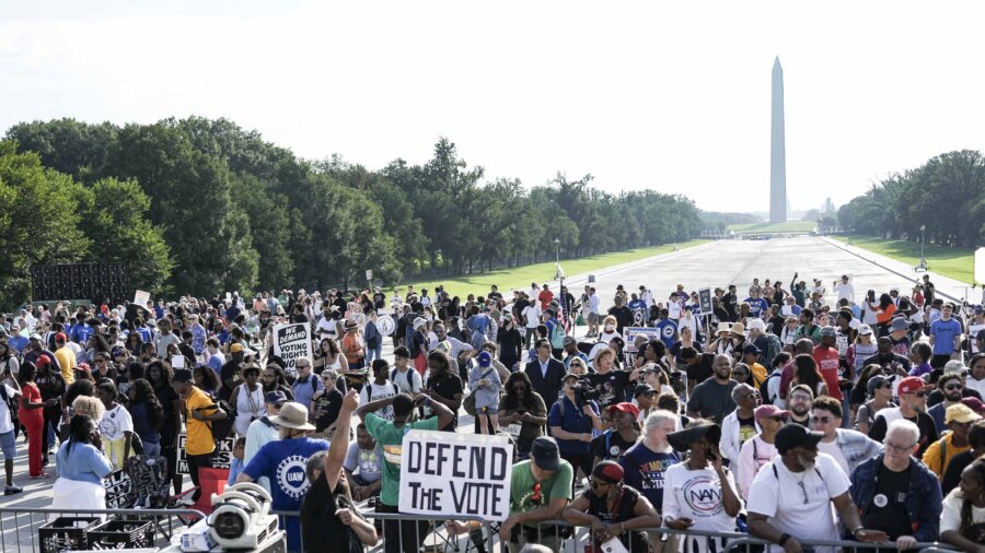 Crowds Rally to ‘Defend the Vote’ in Washington