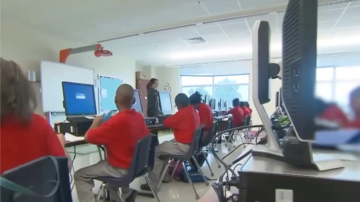 Los Angeles Bans Generative AI for All Students This School Year
