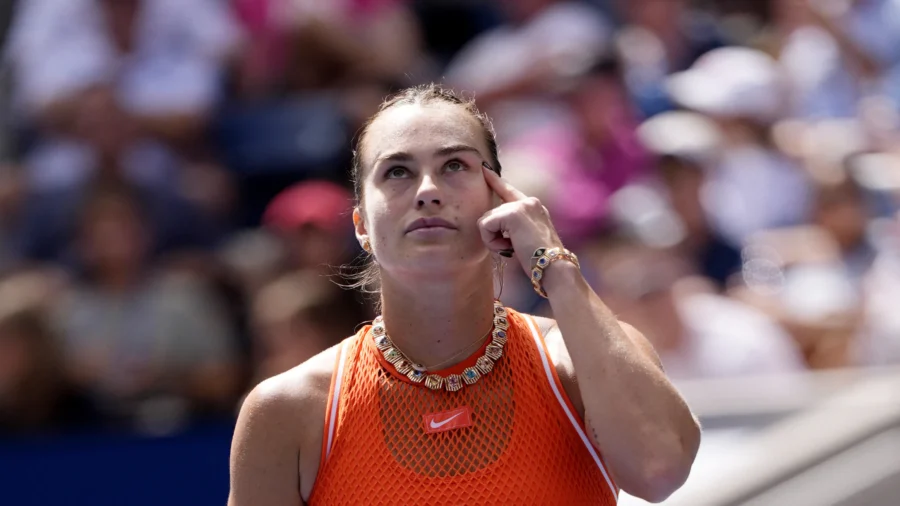 Alcaraz Keeps US Open Party Going, Sabalenka Complains of Cannabis Smell in Win