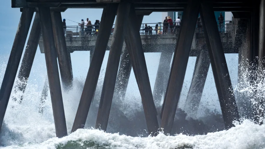 Dana Point Declares Local Emergency as at Least 16 Beach Road Homes ...