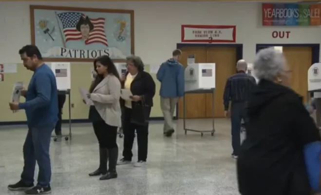 Early Voting Starts With 6 Weeks to Go—Can GOP Hold Congress? Veteran Political Strategist Weighs In