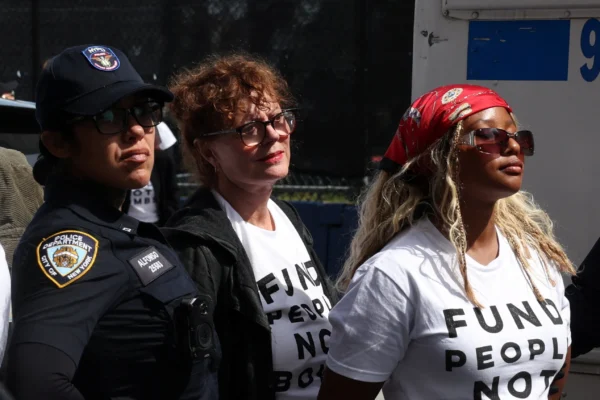 Actress Susan Sarandon Among 30 Arrested Protesting Against Israel’s Netanyahu in New York