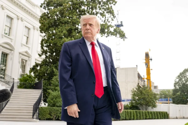Trump's Tariff Legal Battles Create 30-60 Day Windows for Seller Arbitrage | Court Delays Unlock Sourcing Flexibility
