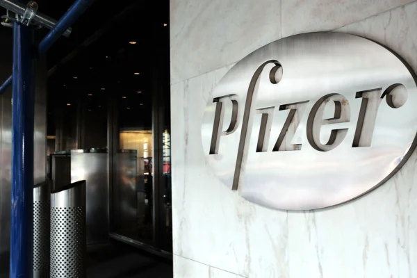 Florida Attorney General Sues Pfizer Over COVID-19 Vaccine Claims