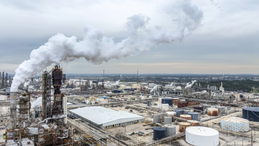 Supreme Court Questions Boulder’s Bid to Make Oil Companies Pay for Climate Change