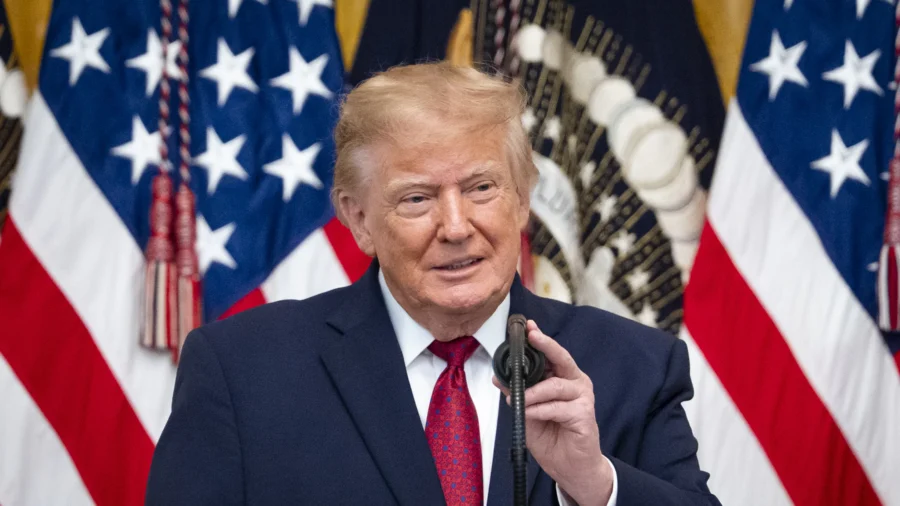 Trump Says He Will Pay for White House Ads Himself
