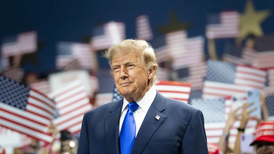 Mission Rally House Trump Delivers Remarks at a Midterm Rally in Bullhead City, Arizona | NTD