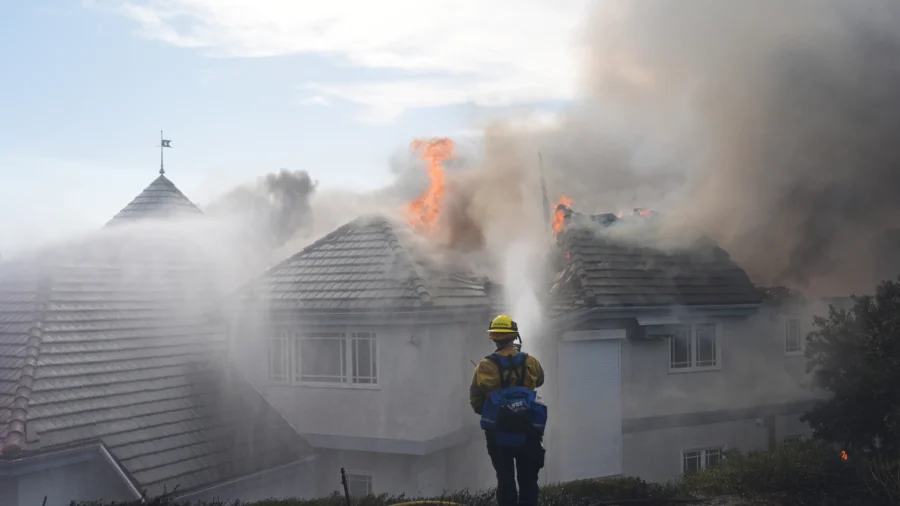 California Ramps up Fire Response as Norte Fire Burns Homes, Forces Residents to Flee
