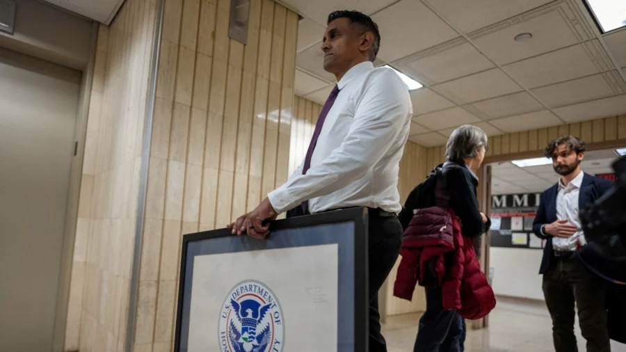 U.S. extends protected status for Ukrainians and Sudanese—for now