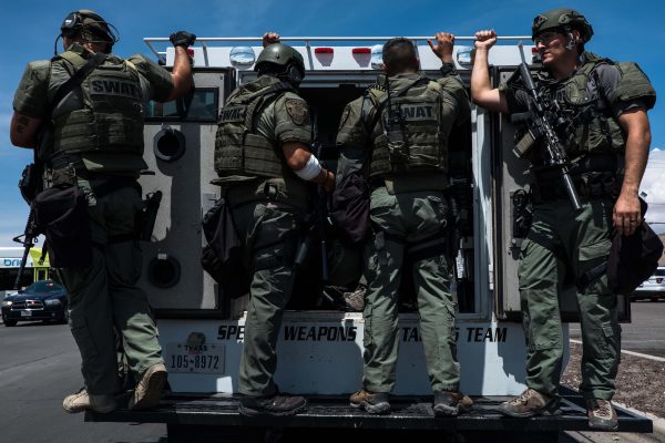 Law enforcement agents respond to an active shooter at a Wal-Mart near Cielo Vista Mall in El Paso, Texas, on Aug. 3, 2019. (JOEL ANGEL JUAREZ/AFP/Getty Images)