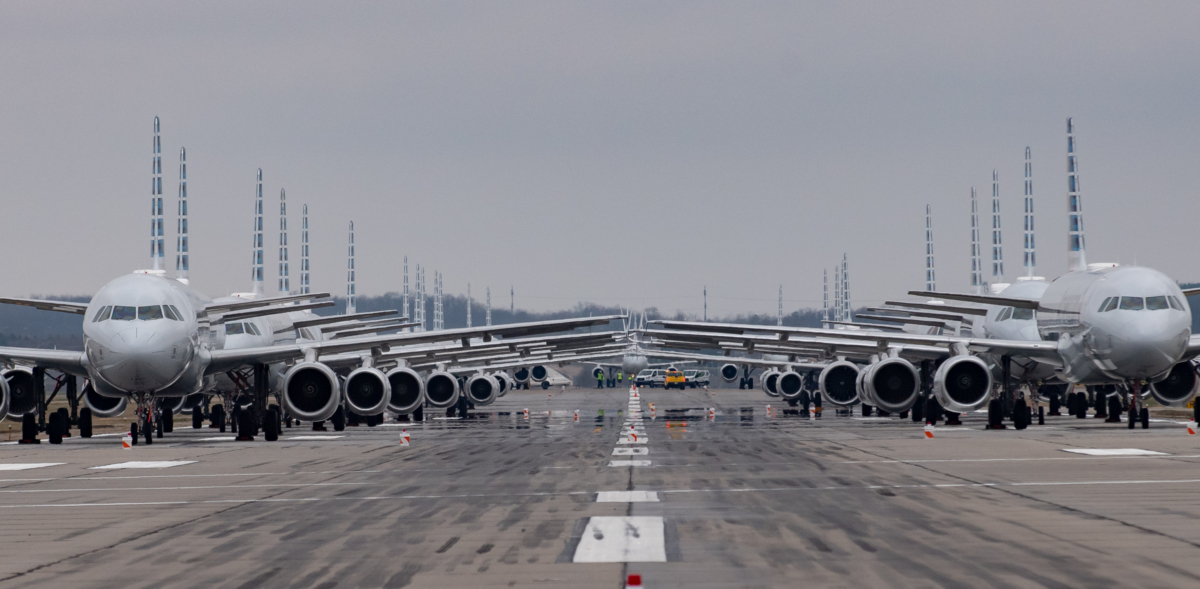 Jets are parked on runway 28 at the Pittsburgh International Airport in Pennsylvania on March 27, 2020. (Jeff Swensen/Getty Images)