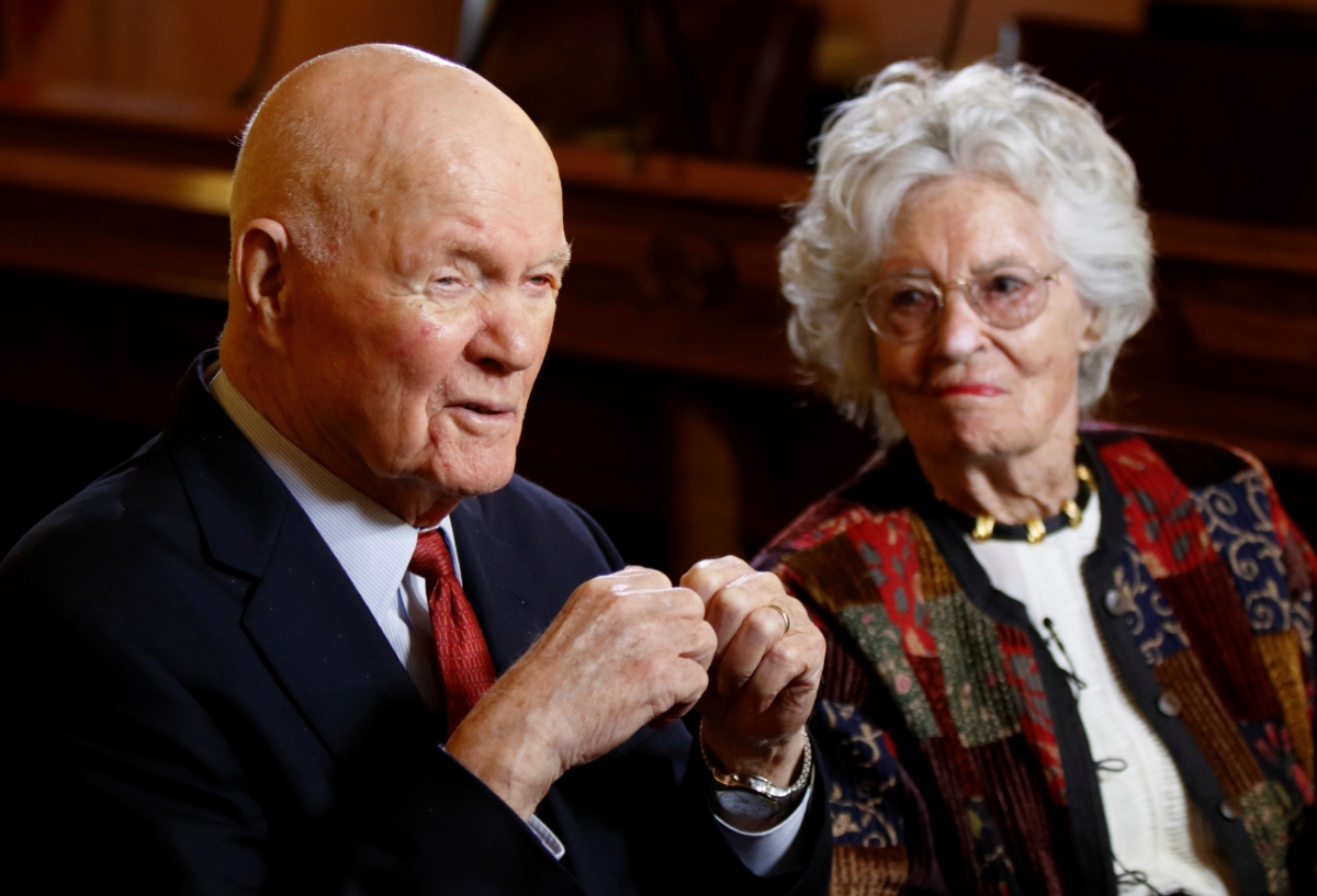 Former astronaut and U.S. Sen. John Glenn (D-Ohio), left, answers questions with his wife Annie Glenn during an interview with The Associated Press at the Ohio Statehouse in Columbus, Ohio, on May 14, 2015. (Paul Vernon/AP Photo/File)