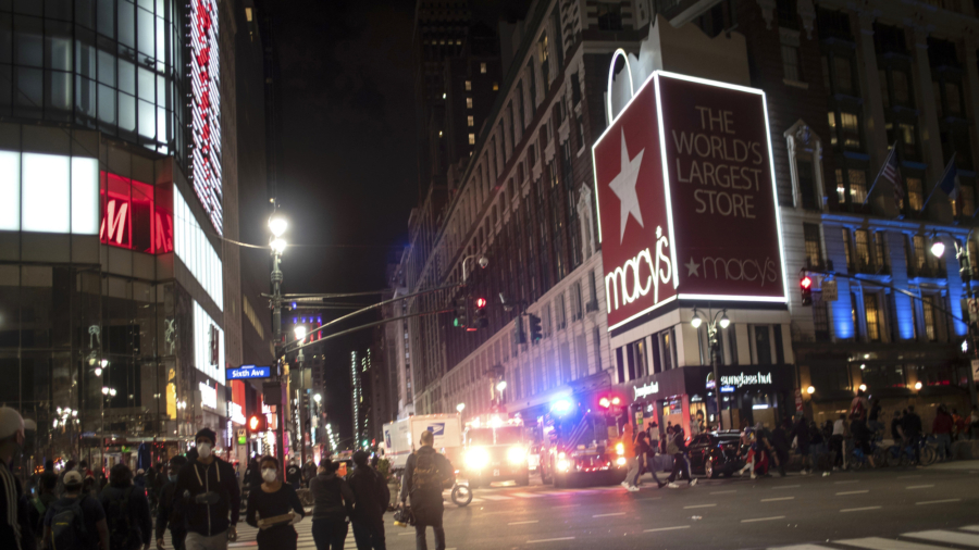 Macy’s Hit as New York Imposes Curfew Amid George Floyd Protests