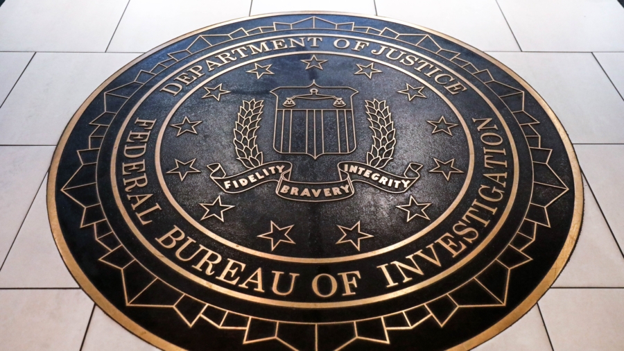 FBI Releases Video of DC Pipe Bomb Suspect