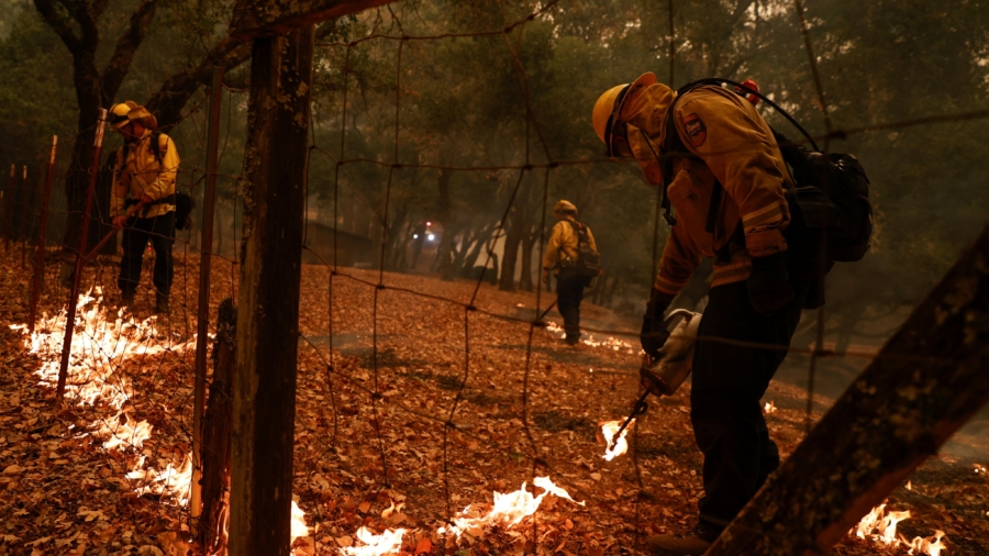 Northern California Wildfires Kill Three, Force Evacuation of Thousands