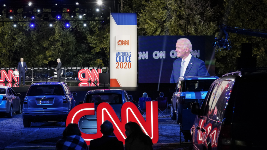 Conservative Voices in Danger of Being Silenced: Trevor Loudon