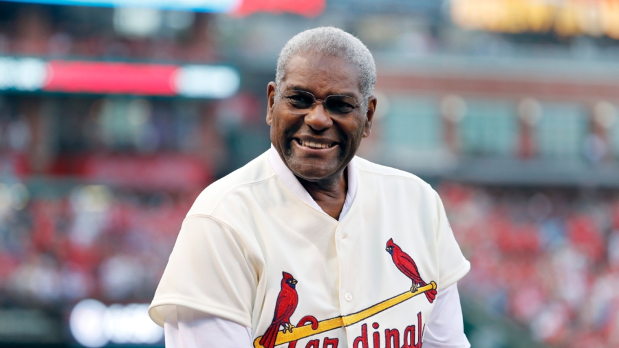 Bob Gibson, Fierce Hall of Fame Ace for Cards, Dies at 84