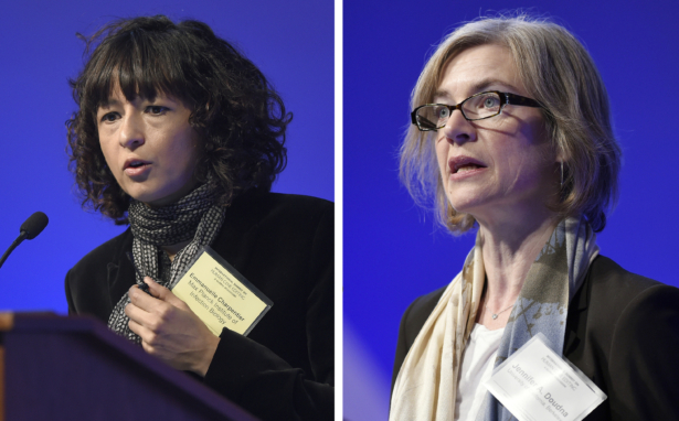 Emmanuelle Charpentier (L) and Jennifer Doudna, both speaking at the National Academy of Sciences international summit on the safety and ethics of human gene editing, in Washington, on Dec. 1, 2015. (Susan Walsh/AP Photo)