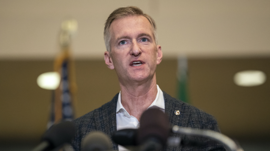 Portland Mayor Urges Residents to Help ‘Unmask’ Rioters and ‘Take the City Back’