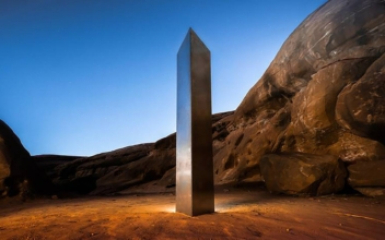 Visitor: Monolith Toppled by Group Who Said ‘Leave No Trace’