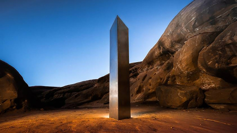 Visitor: Monolith Toppled by Group Who Said ‘Leave No Trace’