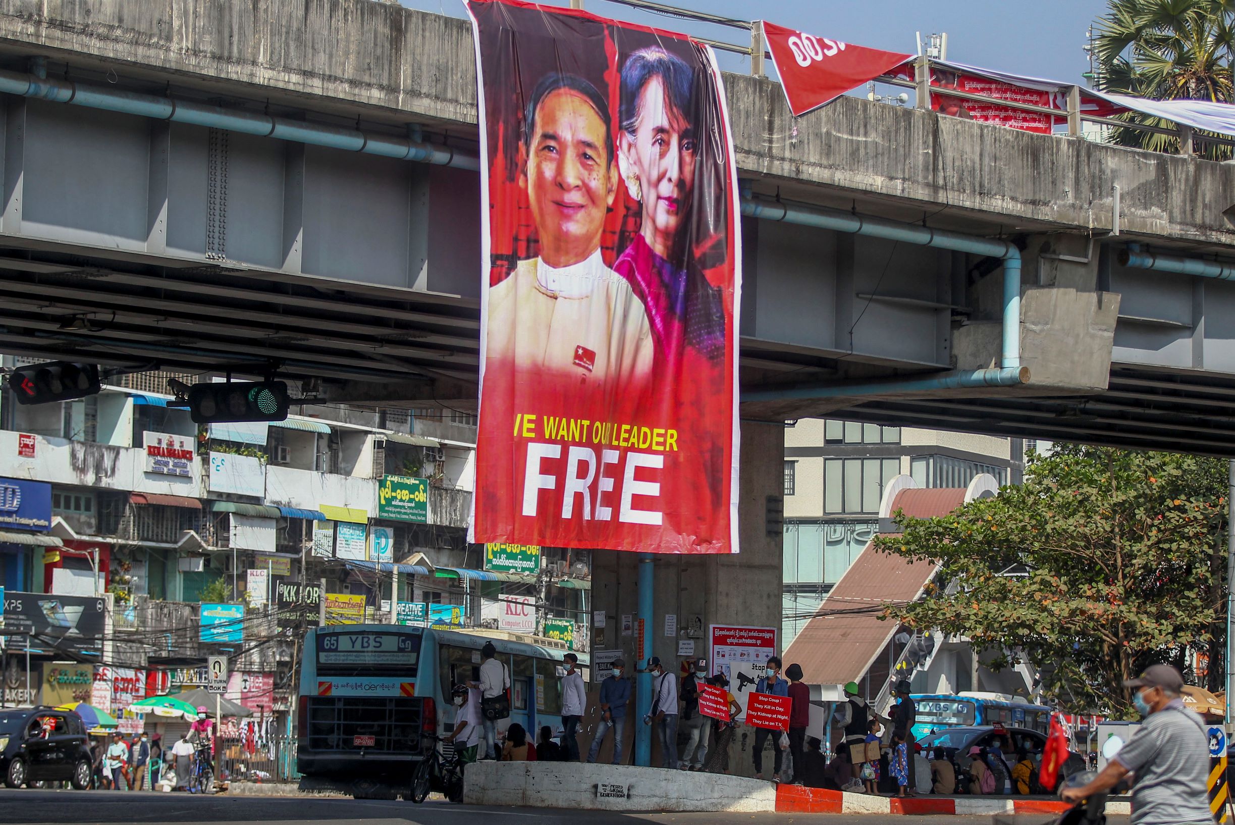 Burma’s Suu Kyi Faces New Charge as Crackdown Intensifies