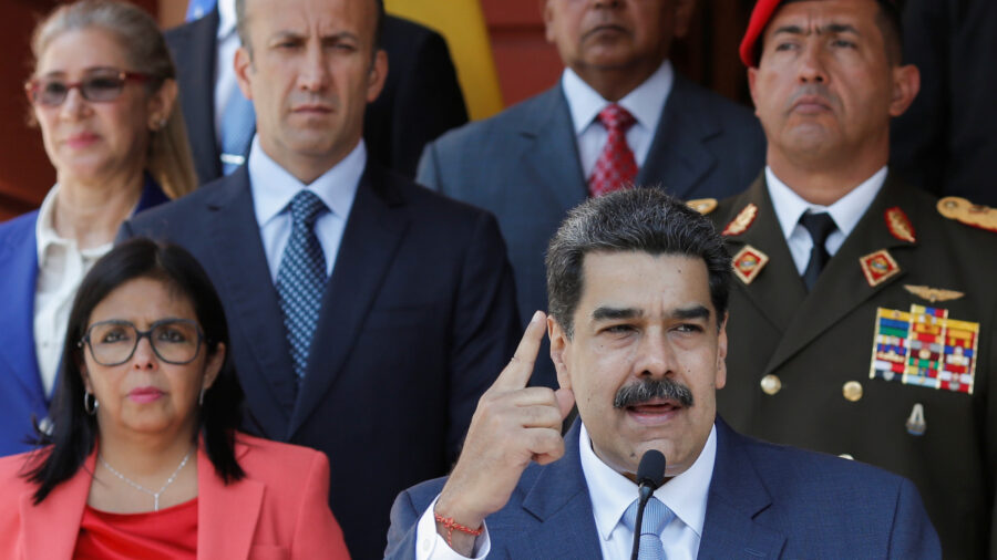 Facebook Freezes Maduro’s Page Over COVID-19 Misinformation