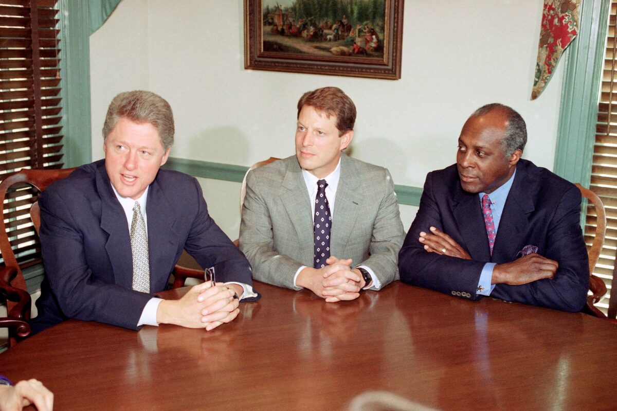 Vernon Jordan meets Bill Clinton