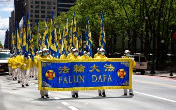 Heartfelt Gratitude at Thanksgiving to the Founder of Falun Dafa