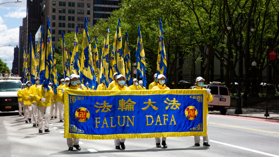 Heartfelt Gratitude at Thanksgiving to the Founder of Falun Dafa