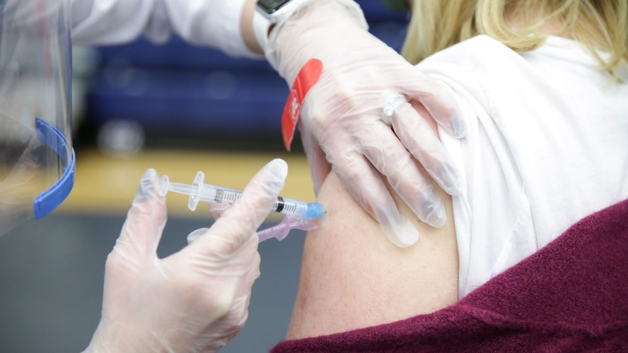 Over 10,000 Infections Recorded in Americans Who Received a COVID-19 Vaccine: CDC
