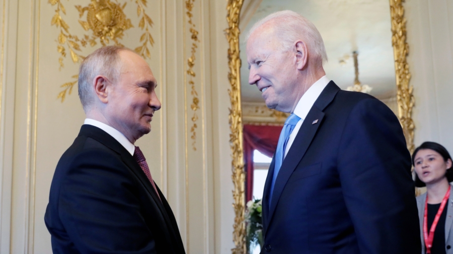 Ukraine Main Topic of Biden-Putin Meeting