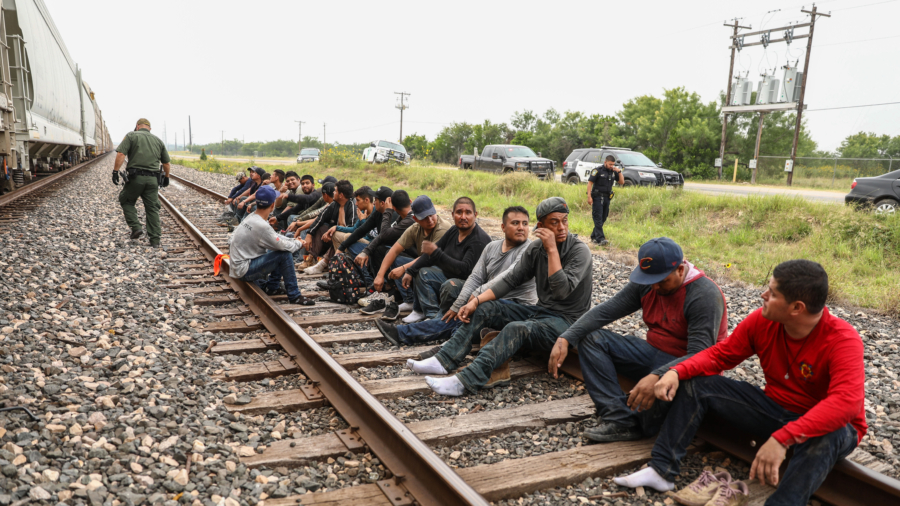Over 900 Percent Increase in Illegal Immigrants Caught on Trains