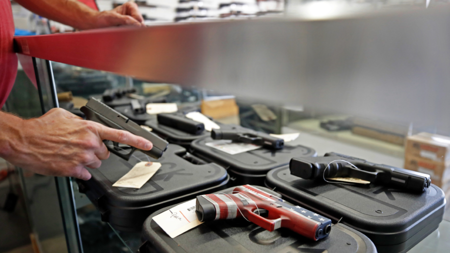 Federal Court Throws Out Gun Rights Ruling on Handgun Sales to People Under 21