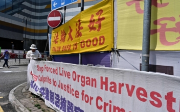 Pro-Beijing Lawmaker attacks Falun Gong in Hong Kong