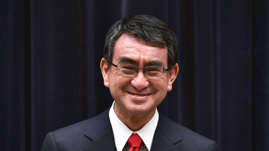 Japan Minister Kono May Gain Rival Camp’s Support in Prime Minister’s Race