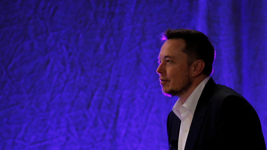 Elon Musk Sits Down With the Babylon Bee