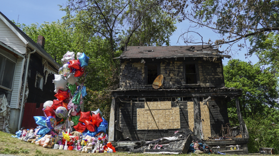 Disgruntled Neighbor Who Killed 9 by Arson Gets Life Term