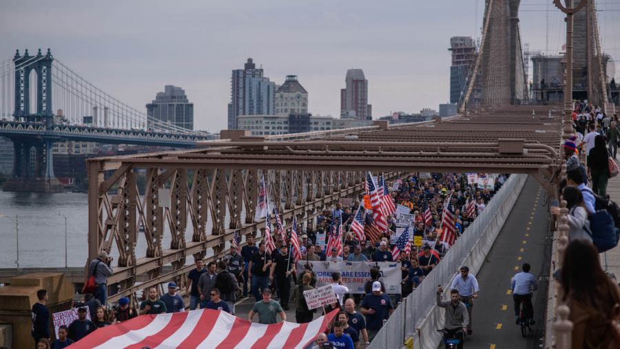 New York City Workers' COVID-19 Vaccine Mandate Now Fully in Effect