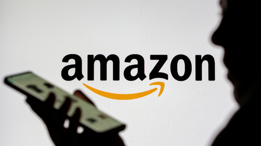 Amazon to Open First Physical Clothing Store