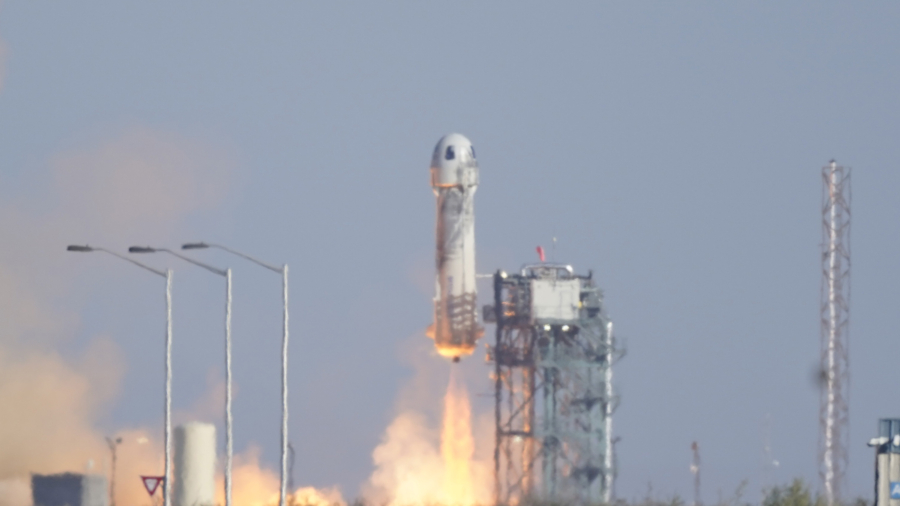 Blue Origin Launches 6 Civilians on Trip to Space