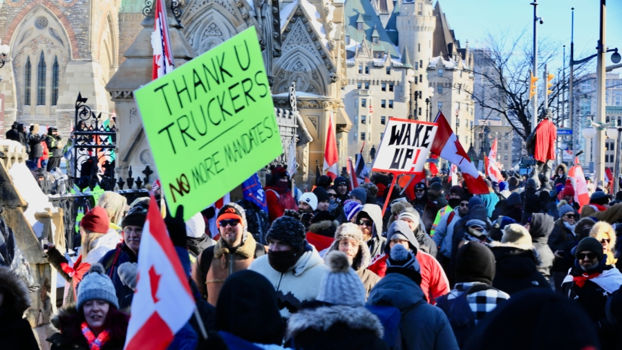 ‘Makes No Sense’: Canadian Premier Vows to End Proof of Vaccine Policy as Truckers Protest in Ottawa