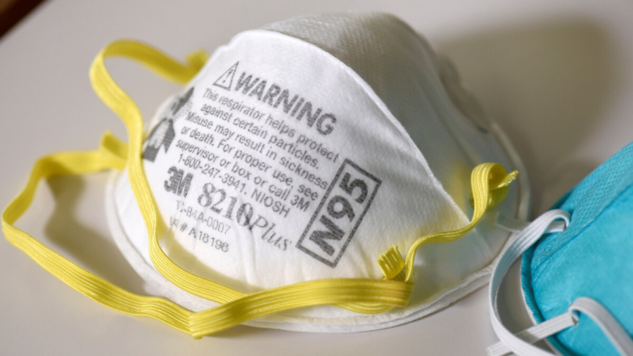 White House to Distribute 400 Million Free N95 Masks