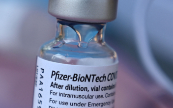Questions Arise Over EU Commission-Pfizer Ties
