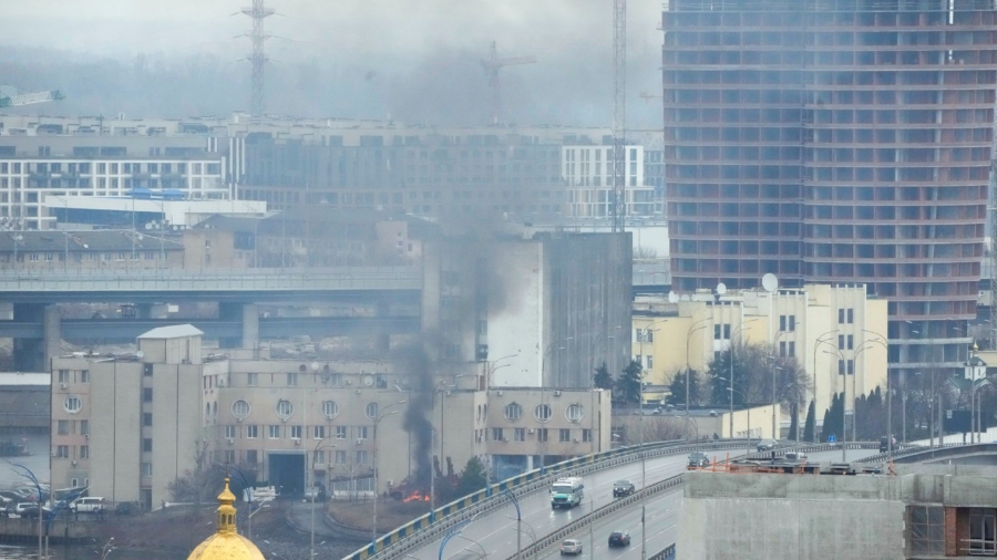 Experts Analyze Cyberattacks Against Ukraine