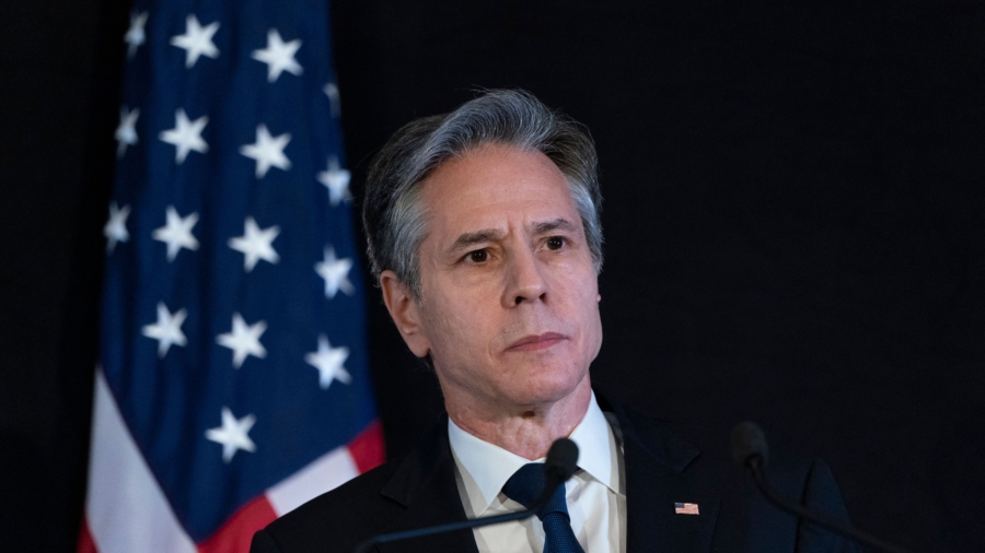 Blinken: Free Press Needed for Democracy
