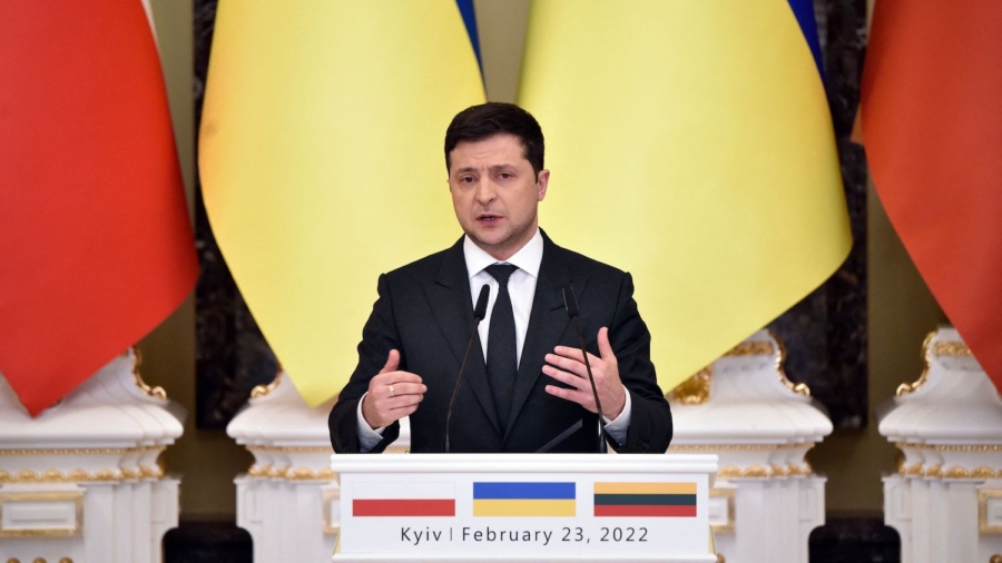 Ukrainian President Admits NATO Membership Unrealistic