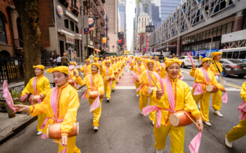 NYC Parade Marks 23rd World Falun Dafa Day