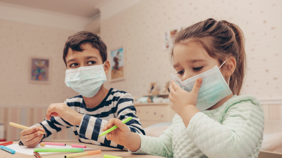 HHS Report Recommends Reinstating Mask Mandates